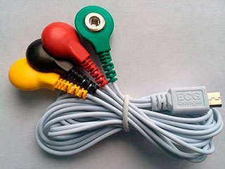 Кардиофлешка ECG Dongle теперь комплектуется новым кабелем